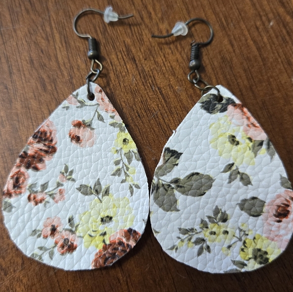 Leather Earrings - Picture 1 of 1